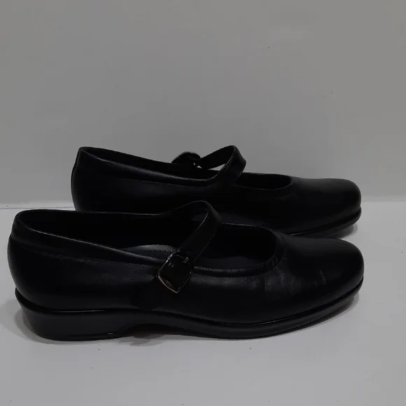 SAS Black Mary Jane Flats - Picture 11 of 11